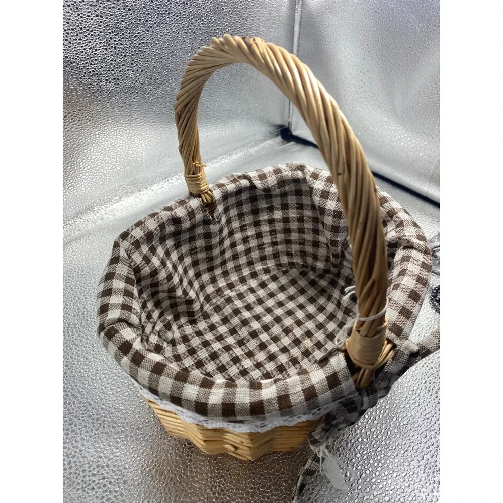 Wicker Picnic Basket Gingham Checkered Line Lace Trim Round Handwoven Brown Whte